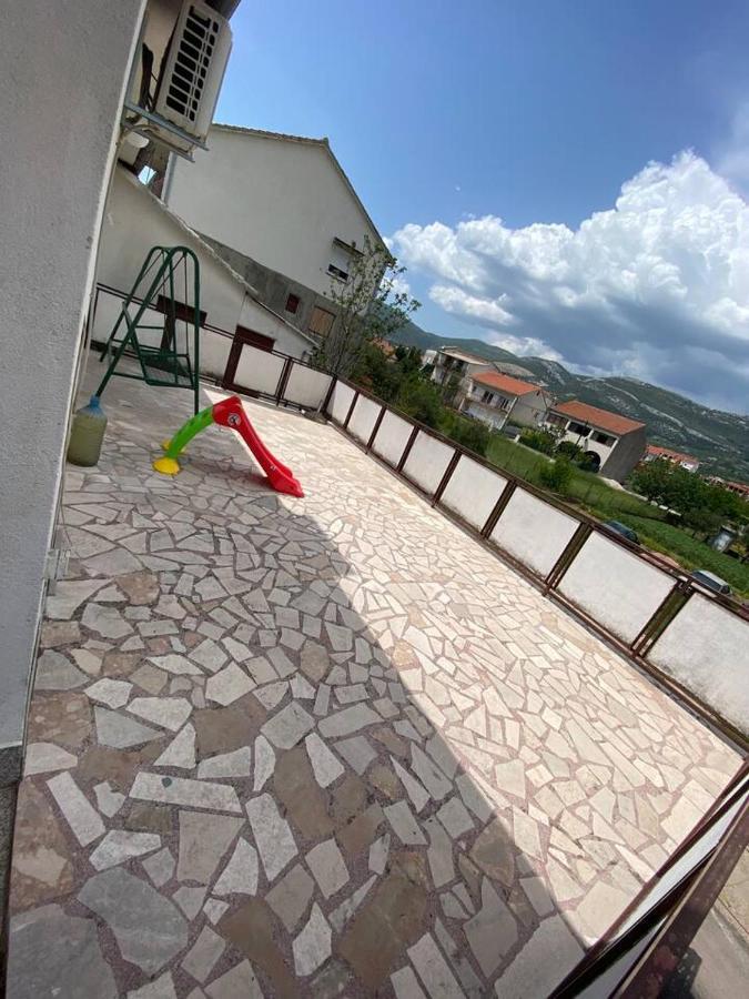 Dama Apartment Kastela Exterior photo